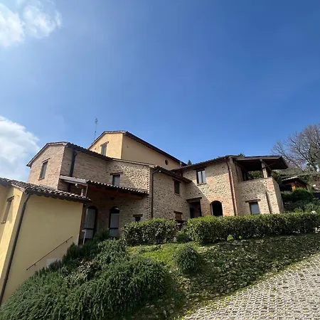 Country House Ca' Vernaccia * Urbino