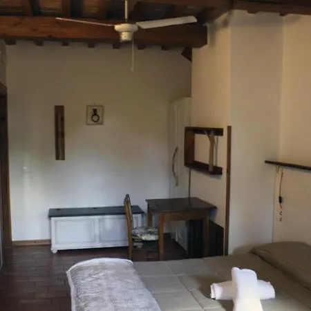 Country House Ca' Vernaccia Urbino